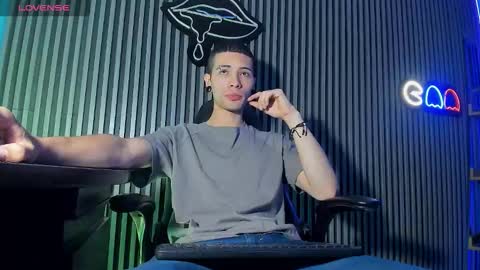 Jeff  online show from October 2025 12:47:01 PM