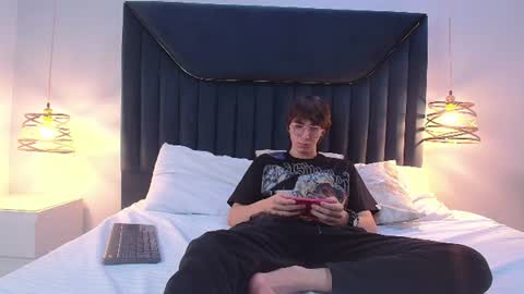 Snapshot of jeffbellfort chatting on June 2026 08:03:01 PM JeffBellfort online show from June 2026 08:03:01 PM