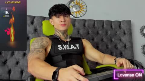 Snapshot of jeins_carter chatting on February 2025 01:22:02 PM JC online show from February 2025 01:22:02 PM