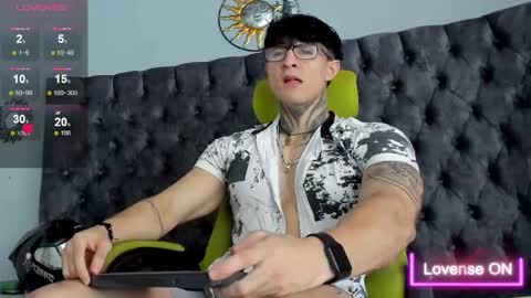 Snapshot of jeins_carter chatting on March 2025 01:36:01 PM JC online show from March 2025 01:36:01 PM