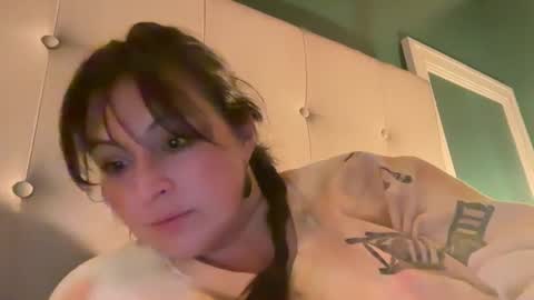 Snapshot of jellybeanin chatting on January 2025 07:15:01 AM Jelli online show from January 2025 07:15:01 AM