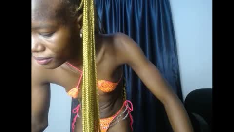 Snapshot of jellybelly7 chatting on October 2025 05:37:01 PM Linda online show from October 2025 05:37:01 PM