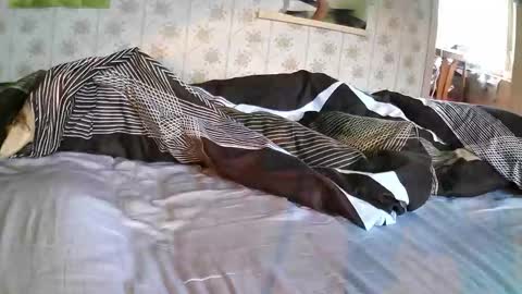 jellykulli online show from February 2026 08:37:02 AM