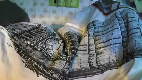 jellykulli online show from April 2026 07:28:01 AM