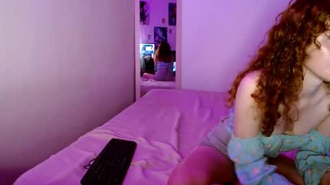 Snapshot of jellyrose chatting on November 2025 10:35:01 PM jellyrose online show from November 2025 10:35:01 PM