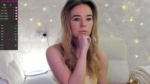 EvaSileZ online show from September 2025 05:42:01 AM