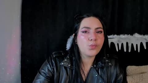 jeniferpowell_nm online show from November 2025 07:06:01 PM