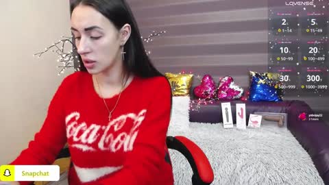 Snapshot of jeniferstone chatting on December 2024 06:10:02 AM Kira online show from December 2024 06:10:02 AM