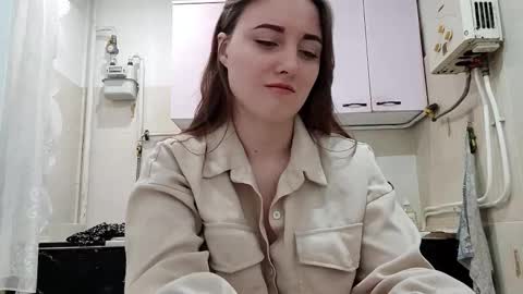 Jeniffer online show from December 2025 08:14:01 PM