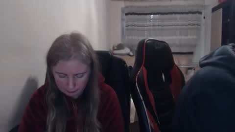 JenisAndPeter online show from February 2026 07:48:01 PM