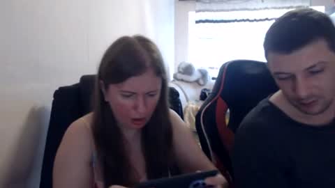 Snapshot of jenisandpeter chatting on July 2026 08:07:02 AM JenisAndPeter online show from July 2026 08:07:02 AM