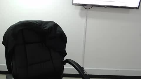 jenn online show from January 2026 09:18:01 PM