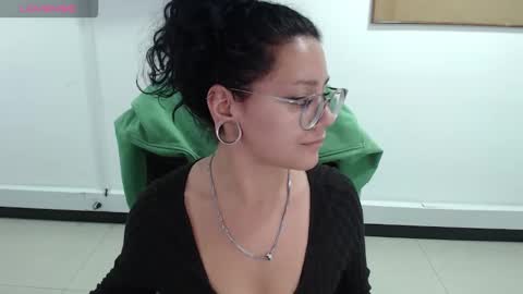 jenn online show from March 2026 10:02:02 PM