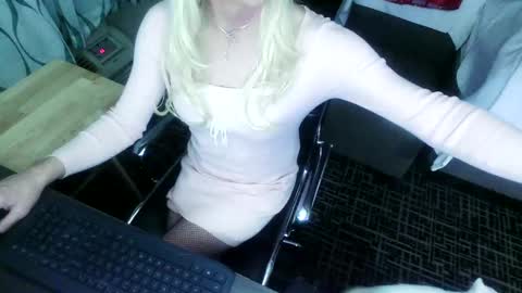 Jenna Cross online show from December 2024 03:26:02 AM