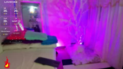 Snapshot of jenndy_lockhart chatting on January 2025 03:13:01 AM follow me in me IG jenndy971 online show from January 2025 03:13:01 AM