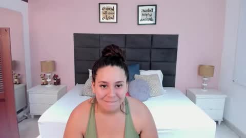 jenner_madison online show from December 2025 12:33:02 PM