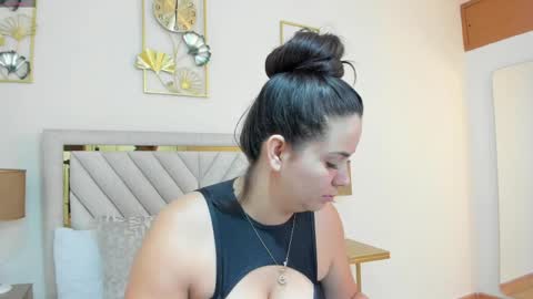 Snapshot of jenner_madison chatting on April 2026 11:27:02 AM jenner_madison online show from April 2026 11:27:02 AM