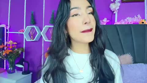 Snapshot of jenner_mills chatting on December 2024 04:07:02 AM Jenner online show from December 2024 04:07:02 AM