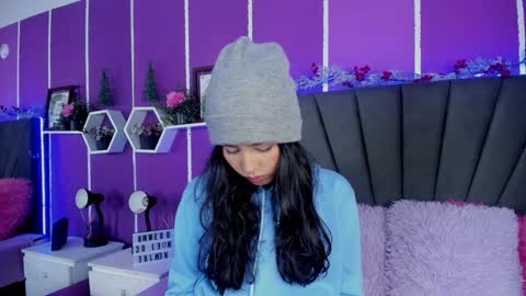 Snapshot of jenner_mills chatting on December 2024 04:53:02 AM Jenner online show from December 2024 04:53:02 AM