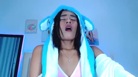 jenn online show from February 2025 10:07:02 AM