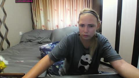 JenniDeep online show from July 2026 07:37:02 AM