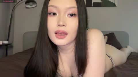 Snapshot of jennie_yung chatting on July 2026 12:28:01 AM jennie_yung online show from July 2026 12:28:01 AM