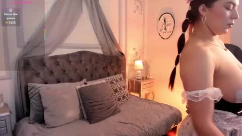 Snapshot of jenniekim_18 chatting on October 2025 01:20:02 PM Jennie online show from October 2025 01:20:02 PM