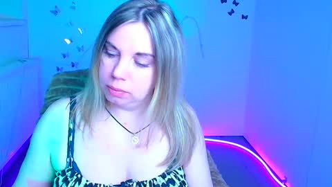 Jennifer online show from April 2026 05:59:01 AM