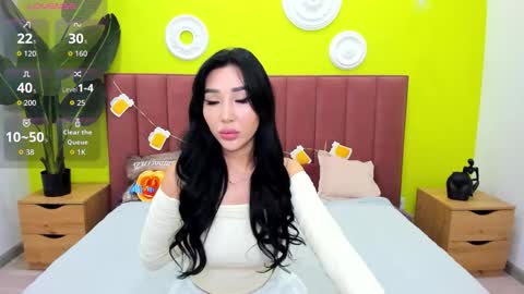 Jennifer online show from September 2025 01:42:01 AM