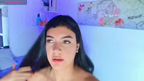 Snapshot of jennifer_scot chatting on October 2025 03:18:02 PM JENNIFER online show from October 2025 03:18:02 PM