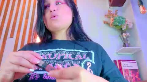 Jennifer vega  online show from October 2025 09:48:01 PM