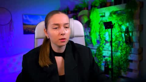 Jennifer online show from February 2026 11:16:01 AM