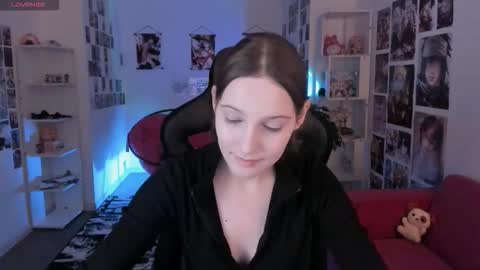 jenniferkiim online show from January 2026 12:40:01 PM