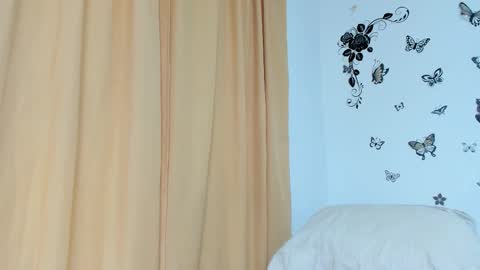 jenniferloveyou online show from October 2025 04:40:02 PM