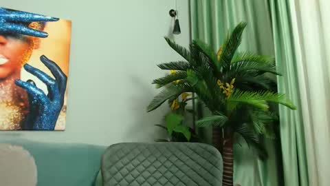 jenniferreys online show from February 2026 06:44:01 AM