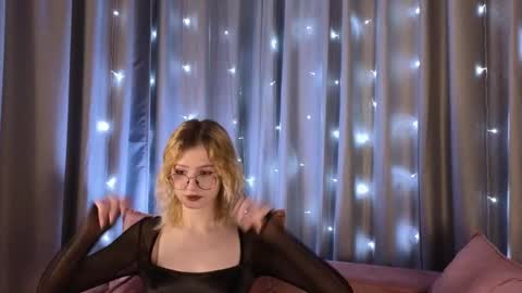 Snapshot of jenny_bunny_ chatting on December 2024 01:24:02 AM jenny_bunny_ online show from December 2024 01:24:02 AM