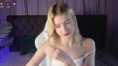Snapshot of jenny_bunny_ chatting on March 2025 04:52:02 AM jenny_bunny_ online show from March 2025 04:52:02 AM