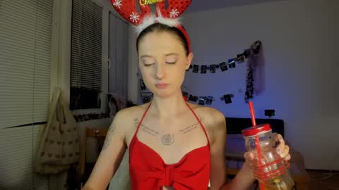 Snapshot of jenny_cox_love chatting on December 2024 10:34:02 PM Jennifer Jenny Darling online show from December 2024 10:34:02 PM