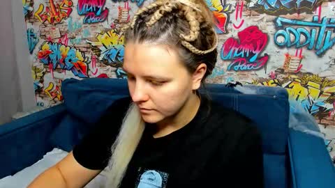 Jenny online show from November 2025 09:22:02 AM