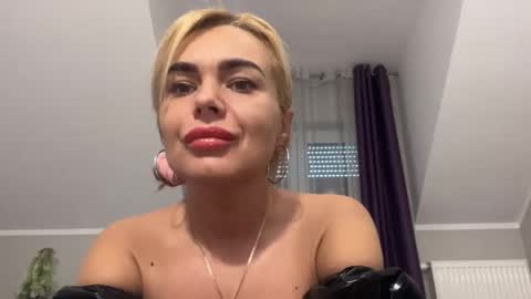 Snapshot of jenny_play1 chatting on January 2025 08:36:01 AM Jenny online show from January 2025 08:36:01 AM