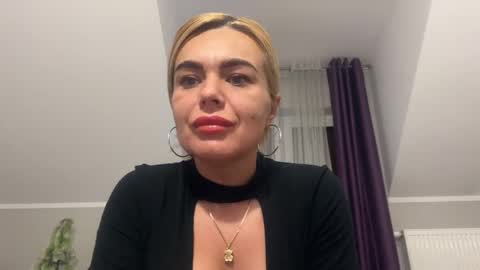 Snapshot of jenny_play1 chatting on February 2025 07:51:02 AM Jenny online show from February 2025 07:51:02 AM