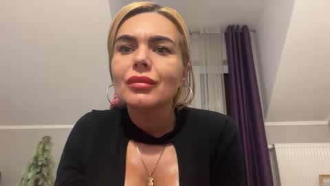 Snapshot of jenny_play1 chatting on February 2025 11:09:01 AM Jenny online show from February 2025 11:09:01 AM