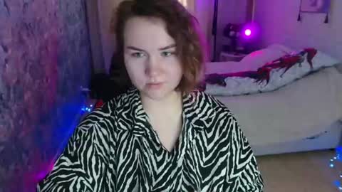 Snapshot of jennyattal chatting on June 2026 03:00:01 AM Jenny online show from June 2026 03:00:01 AM