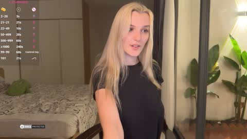 Jen  online show from December 2024 05:04:01 PM