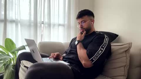 Jeremy online show from April 2026 07:28:02 PM