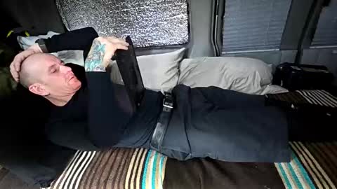 Jeremy online show from November 2025 05:21:01 AM