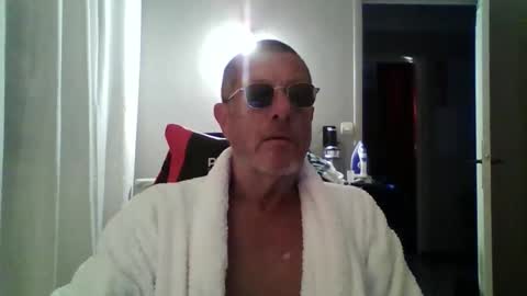 jerflor online show from October 2025 03:58:01 PM