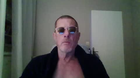 jerflor online show from November 2025 01:56:02 PM