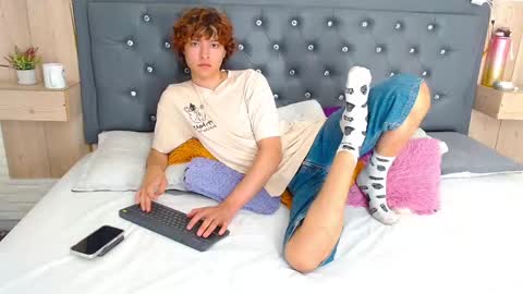 jermi_johnson online show from September 2025 03:12:02 PM