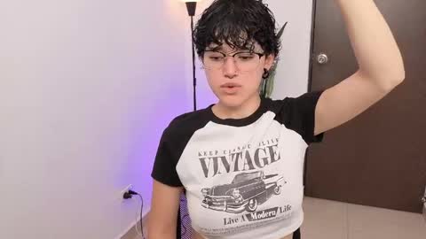 Jero Harper online show from April 2026 08:23:01 PM